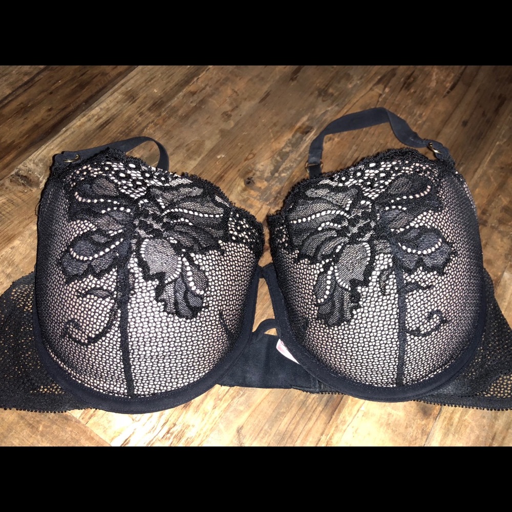 Victoria’s Secret Push Up Bra